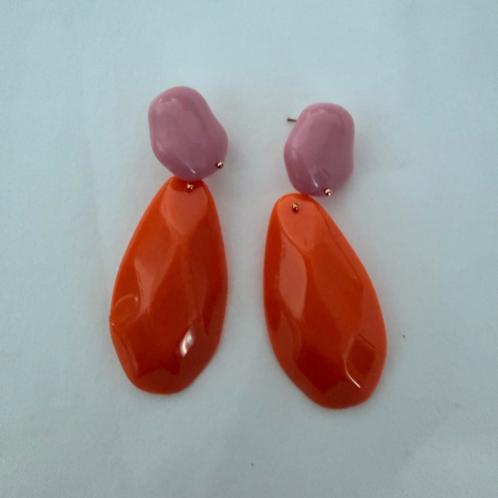 Pink And Orange Pebble Resin Earrings - Picture 4 of 4